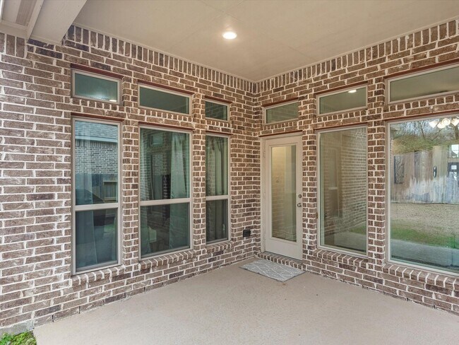 Building Photo - 24543 Songlark Bend Dr