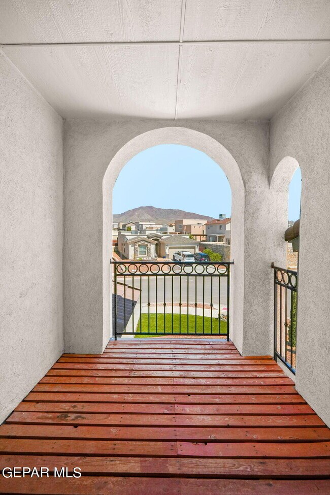 Building Photo - 7877 Enchanted View Dr