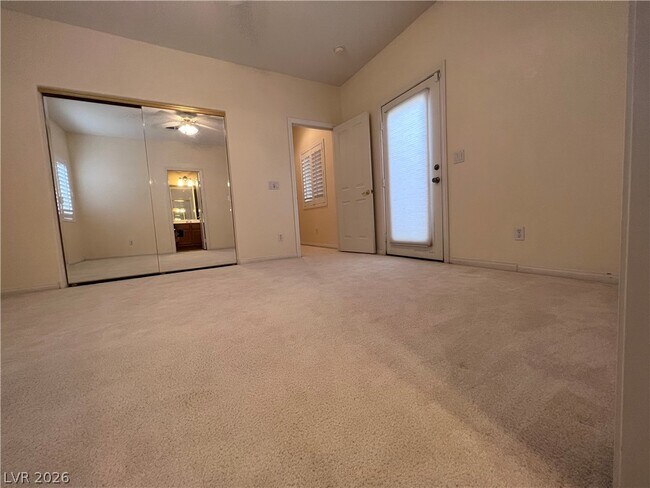 Building Photo - 678 Kentons Run Ave