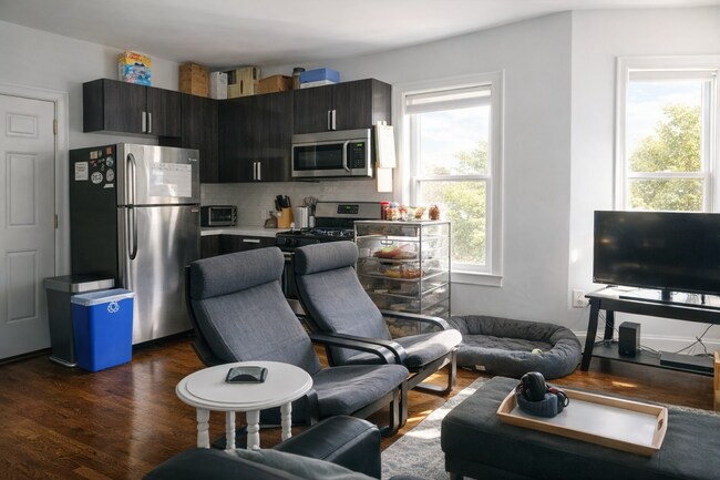 Building Photo - 19 Marney St