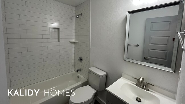 Building Photo - 2813 SW 62nd St