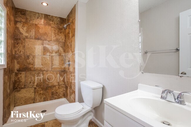 Building Photo - 5902 E 95th Terrace