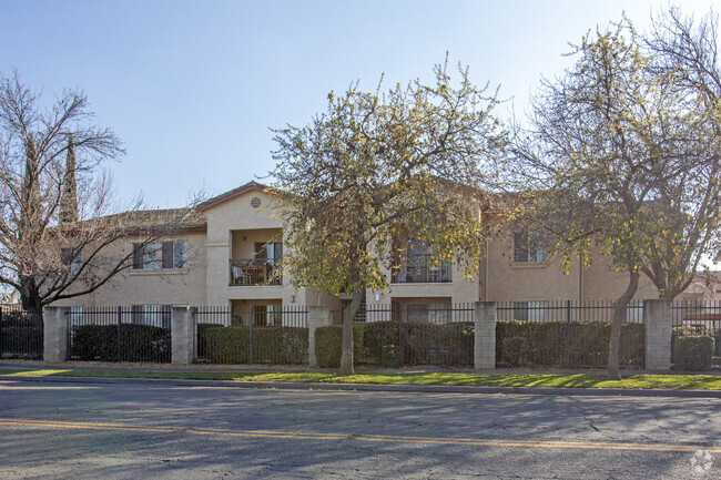 Building - Sherwood Pointe Apartments