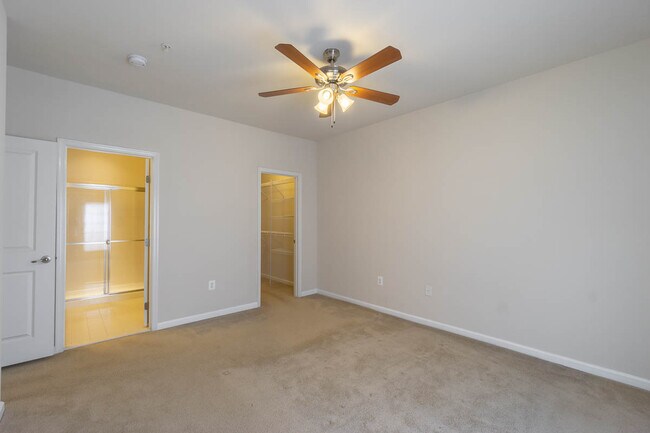 Building Photo - 2504 Hurston Ln NE