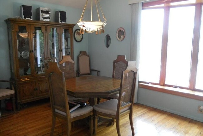 Building Photo - 19 Berglund Ave