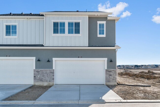 Building Photo - 1634 E 6820 N