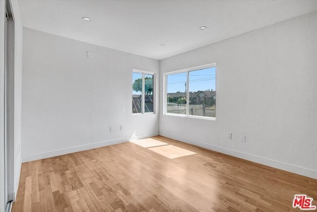 Building Photo - 21431 Moneta Ave