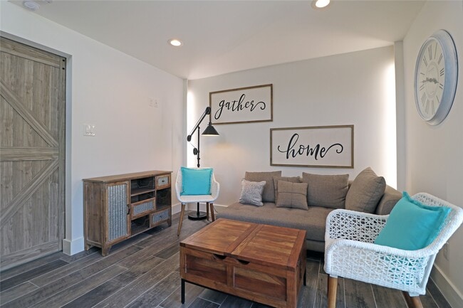 Building Photo - 2310 McDuffie St