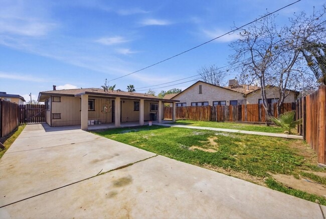 Building Photo - 314 Monterey St