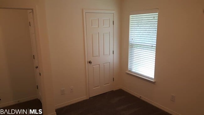 Building Photo - 12747 Westbrook Dr