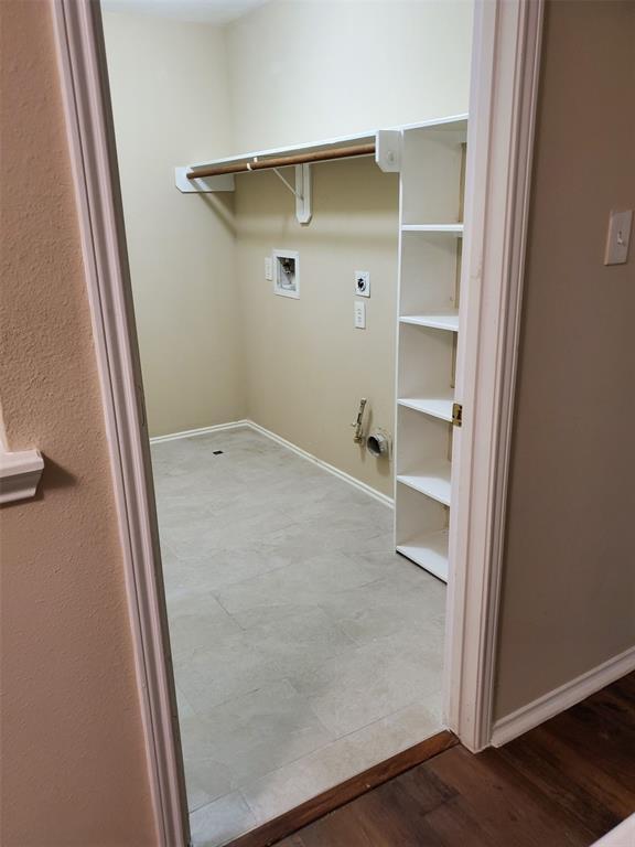 Building Photo - 16315 Lynn Crest Ct