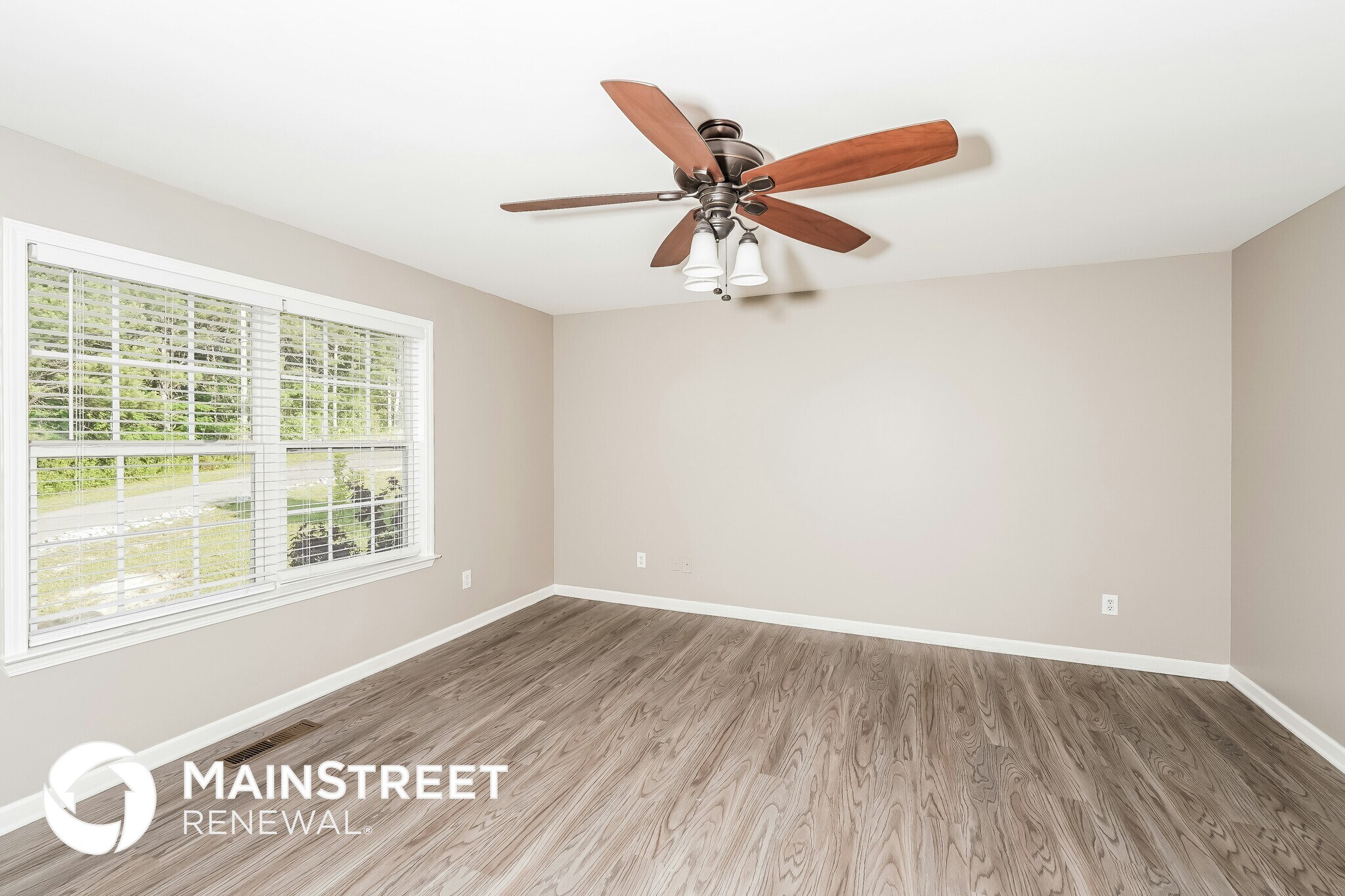 Building Photo - 865 Moonlite Dr