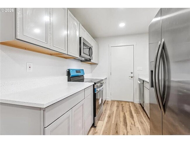 Building Photo - 108 SE 91st Ave
