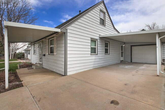 side profile - 3430 W Wesley Ave
