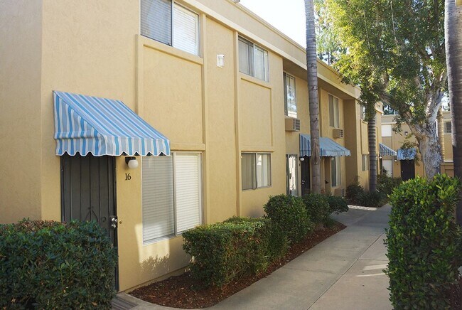 Building Photo - 441 Dominguez Way