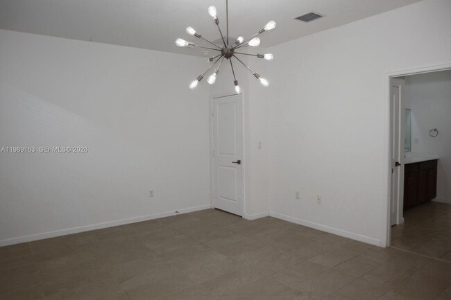 Building Photo - 27440 SW 135th Ave Rd