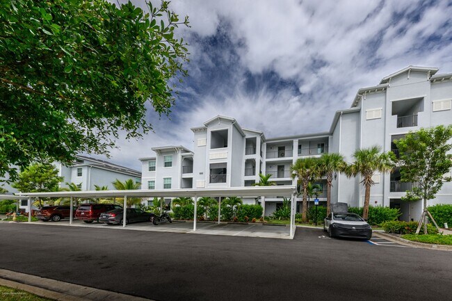 Building Photo - PET FRIENDLY- TURNKEY FURNISHED. VARIABLE RENTAL RATES