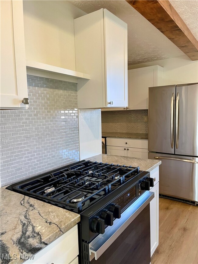 Building Photo - 4210 Clinton Ave