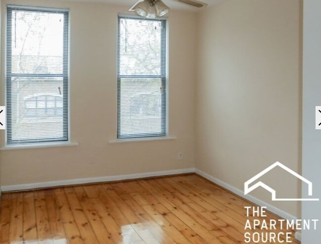 Building Photo - 1208 W Wrightwood Ave