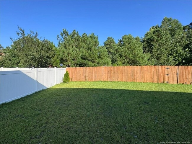 Building Photo - 188 Bandana Way