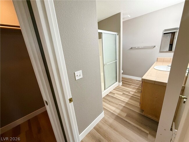 Building Photo - 452 Comstock Ave