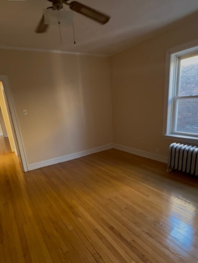 Building Photo - 7825 S Phillips Ave