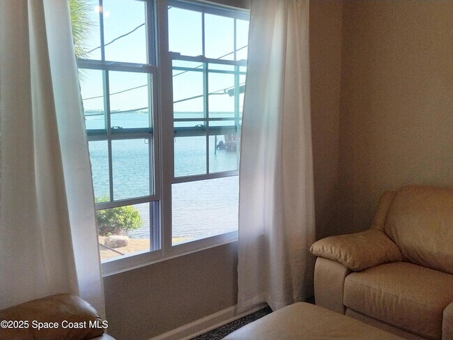 Building Photo - 390 W Cocoa Beach Causeway