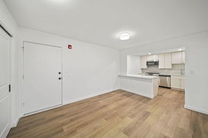 Building Photo - 535 S Cleveland Ave