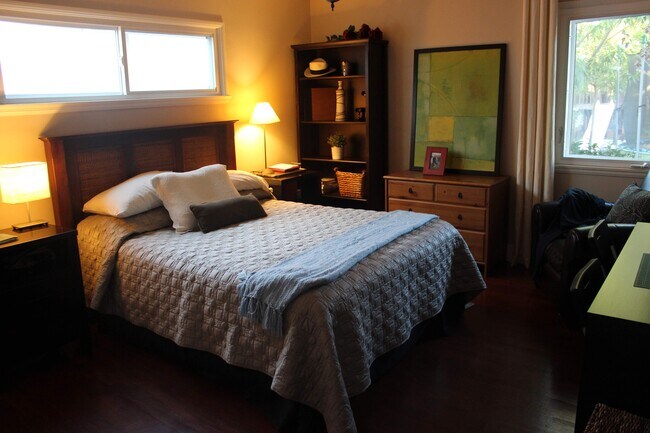 Large Bedroom - 3540 McLaughlin Ave
