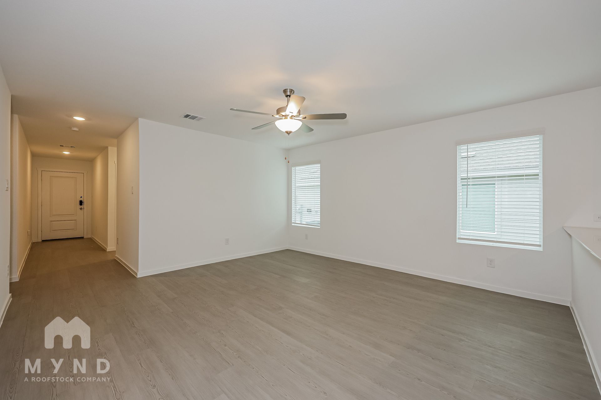 Building Photo - 2740 Ctr Crk Ln