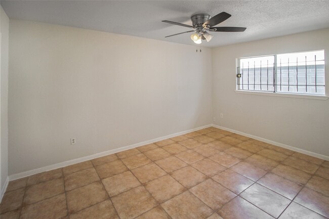 Building Photo - 10322 Nold Dr
