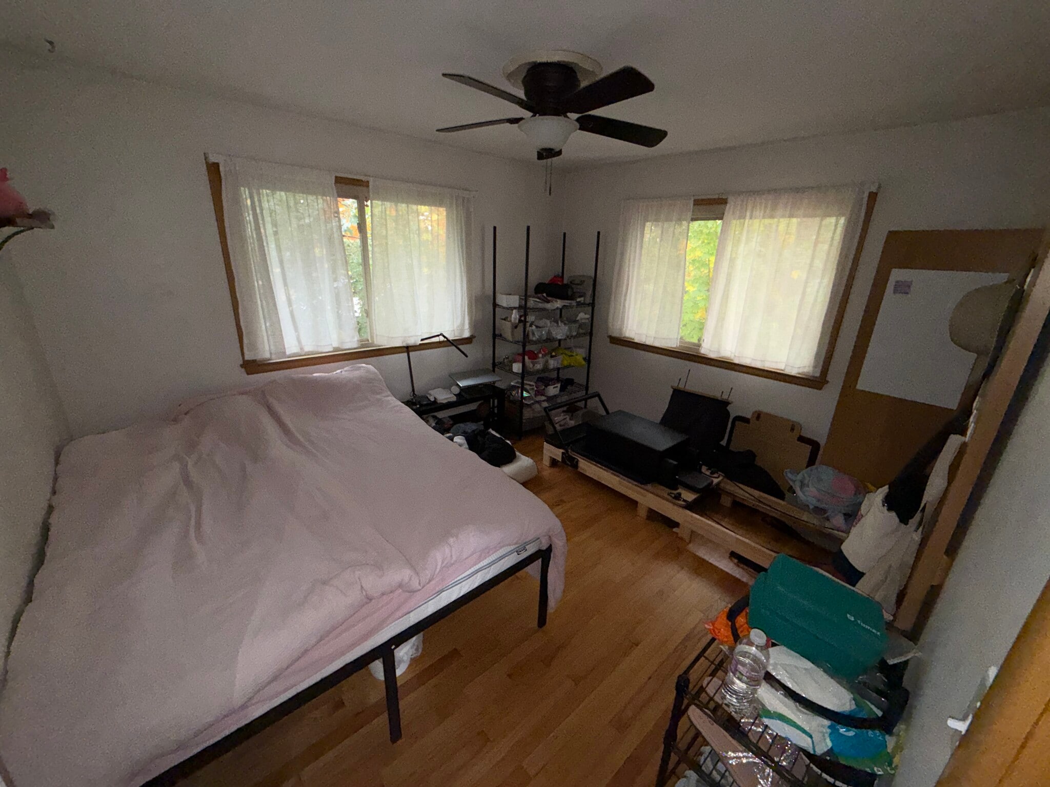 Building Photo - 910 High St