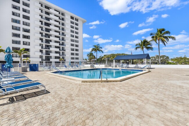 Building Photo - 1208 Marine 901 Way