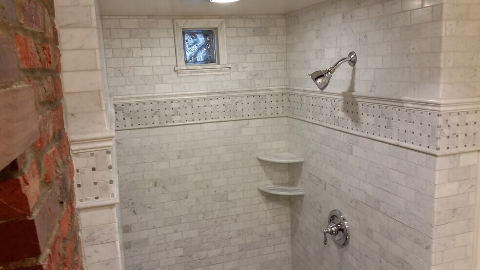 Building Photo - 309 N 37th St