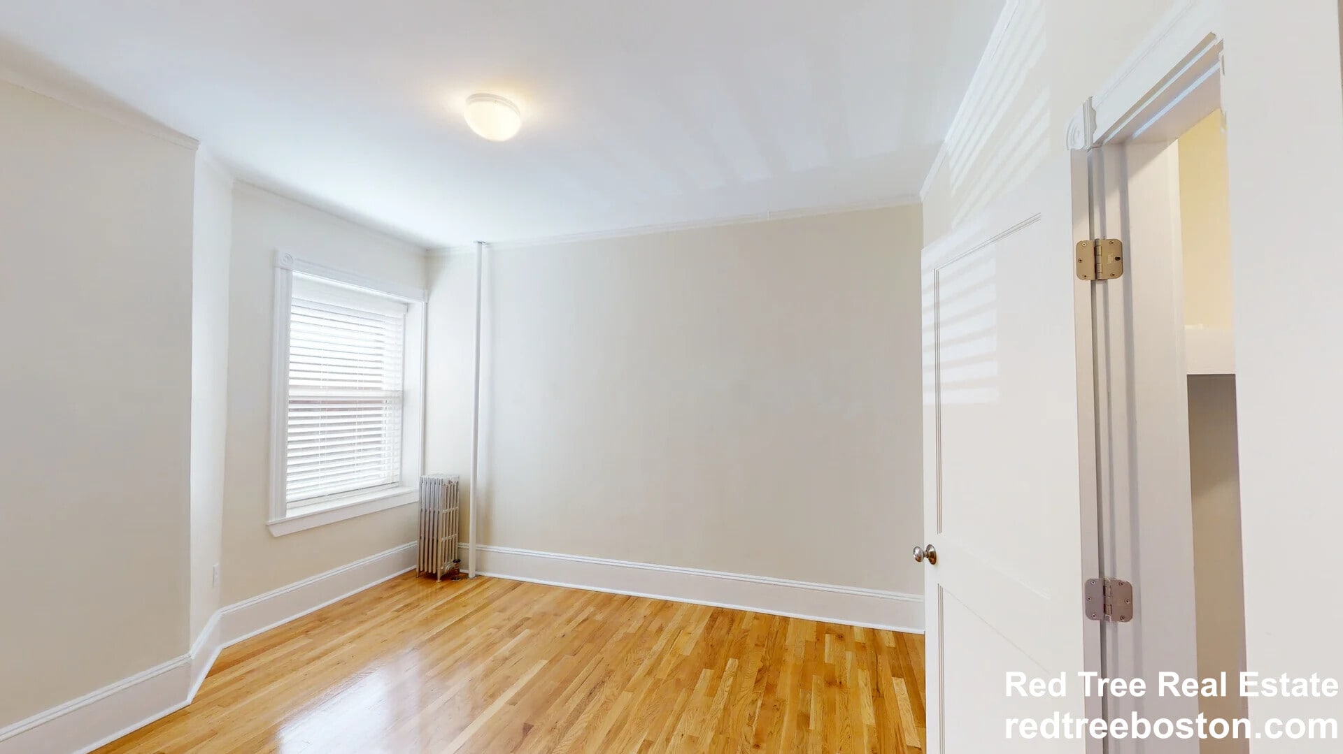 Building Photo - 1595 Beacon St