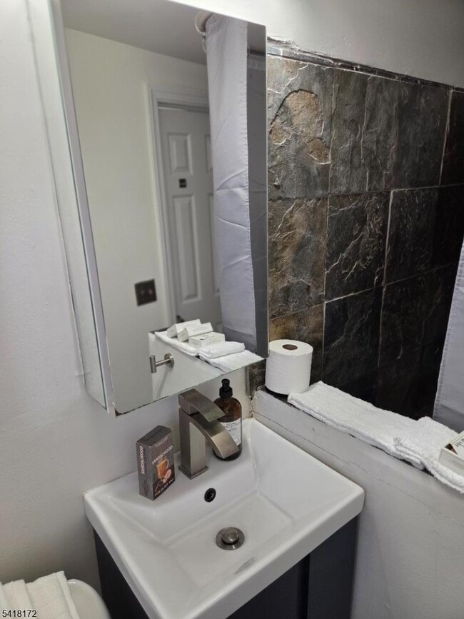 Building Photo - 90 NJ-181