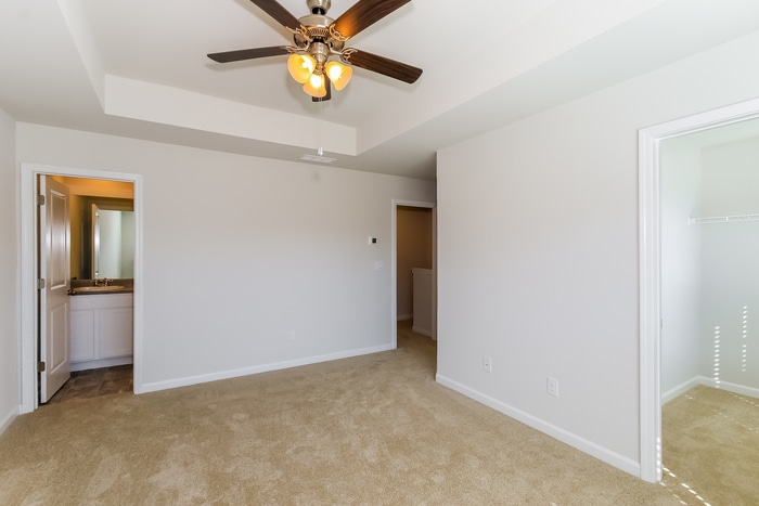 Building Photo - 2027 River Park Ct