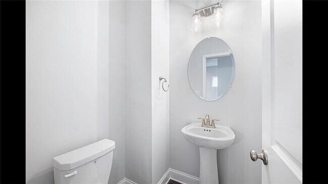 Building Photo - 3792 Oak Rdg Dr