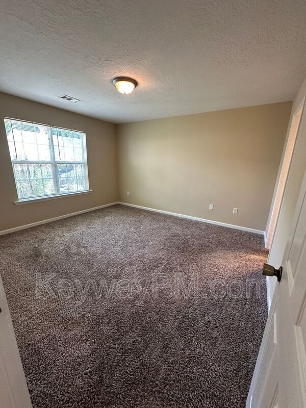 Building Photo - 2015 Kennesaw Way