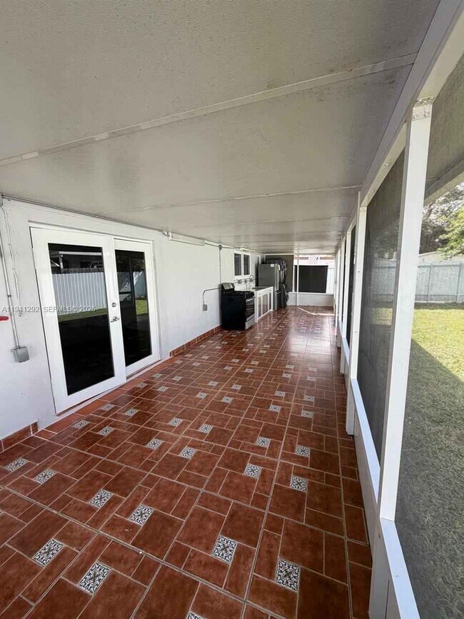 Building Photo - Southwest 96th Avenue, Miami, FL 33165 - 3 BR 2 BA single-family home