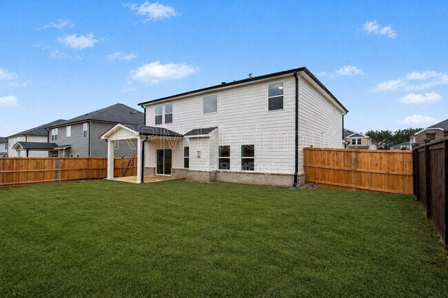 Building Photo - 760 Sara Mdw Rd