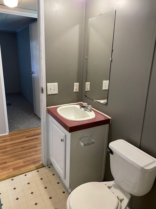 Building Photo - 3 BED, 2 BATH MOBILE HOME