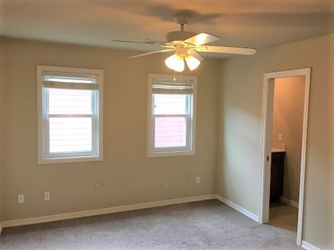 Building Photo - BEAUTIFUL HOME IN GREAT LOCATION!