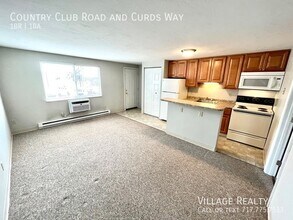 Building Photo - 681 Country Club Rd