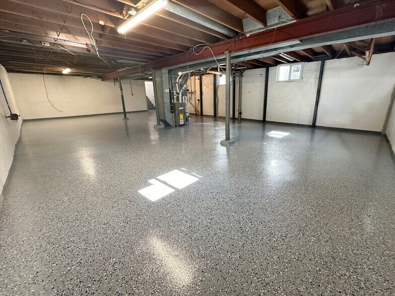 Building Photo - 1119 N Atherton Rd