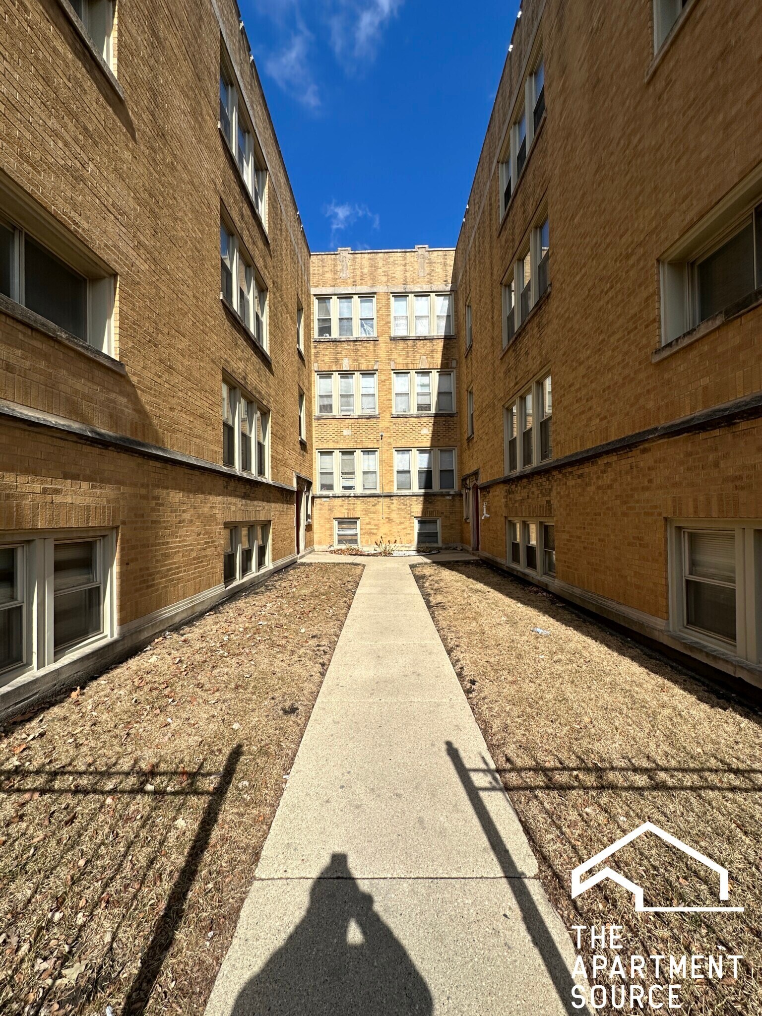 Building Photo - 3438 W Foster Ave