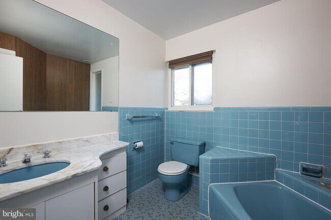 Building Photo - 2934 Ellicott Terrace NW