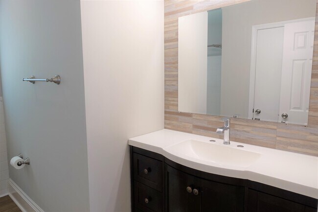 Building Photo - 115 Konnarock Cir