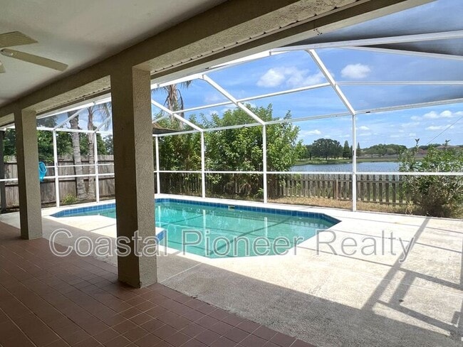 Building Photo - 1310 Lakehurst Way