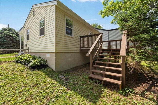 Building Photo - 3513 Dixie Dr